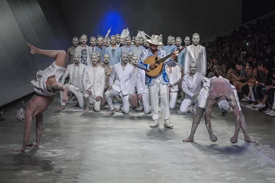 ModaLisboa – Desfile de Nuno Gama e a coleção “Globalista” foi ponto alto do 2º dia