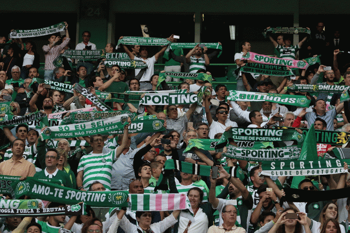 Adeptos Sporting no jogo contra o Marselha AH1_5451 Sporting empata, a uma bola, frente ao Marselha
