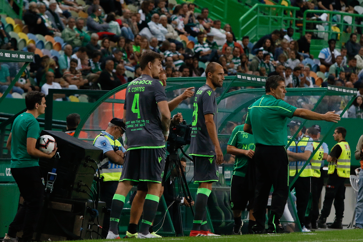 Sporting empata, a uma bola, frente ao Marselha