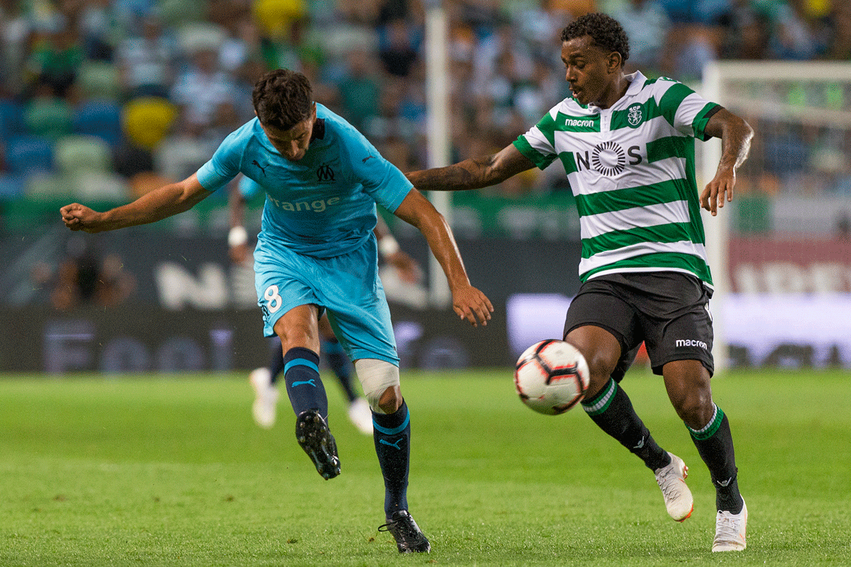 Sporting empata, a uma bola, frente ao Marselha