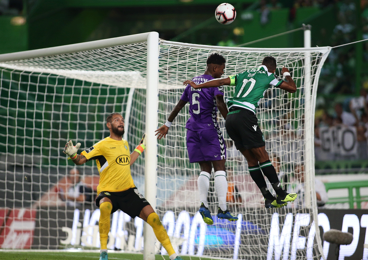Nani foi o goleador de serviço tendo marcado os dois golos dos “Leões”