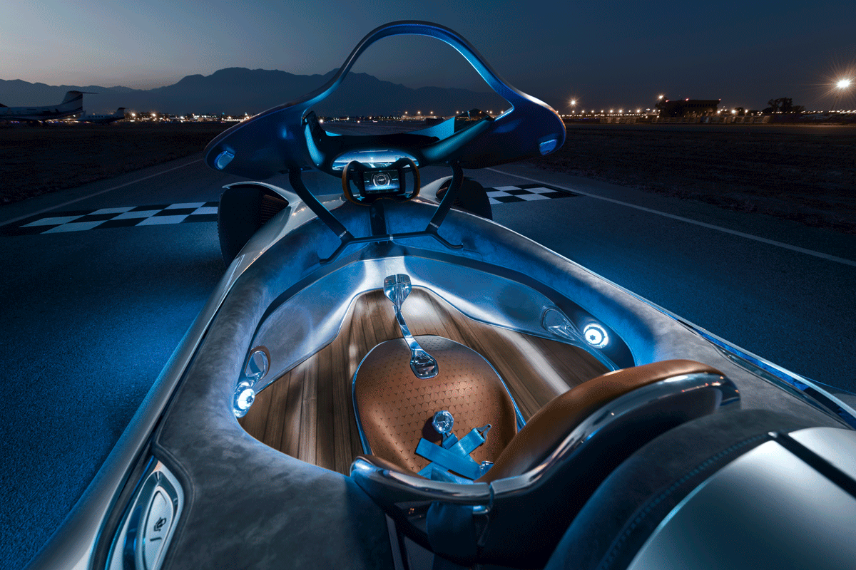 O Vision EQ Silver Arrow foi concebido como um veículo elétrico