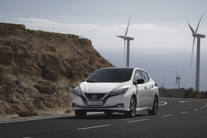 426220839_New_Nissan_LEAF Pela primeira vez um VE foi líder de vendas entre os “não 100% fósseis”