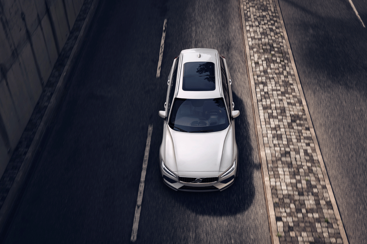 VOLVO V60 Cross Country