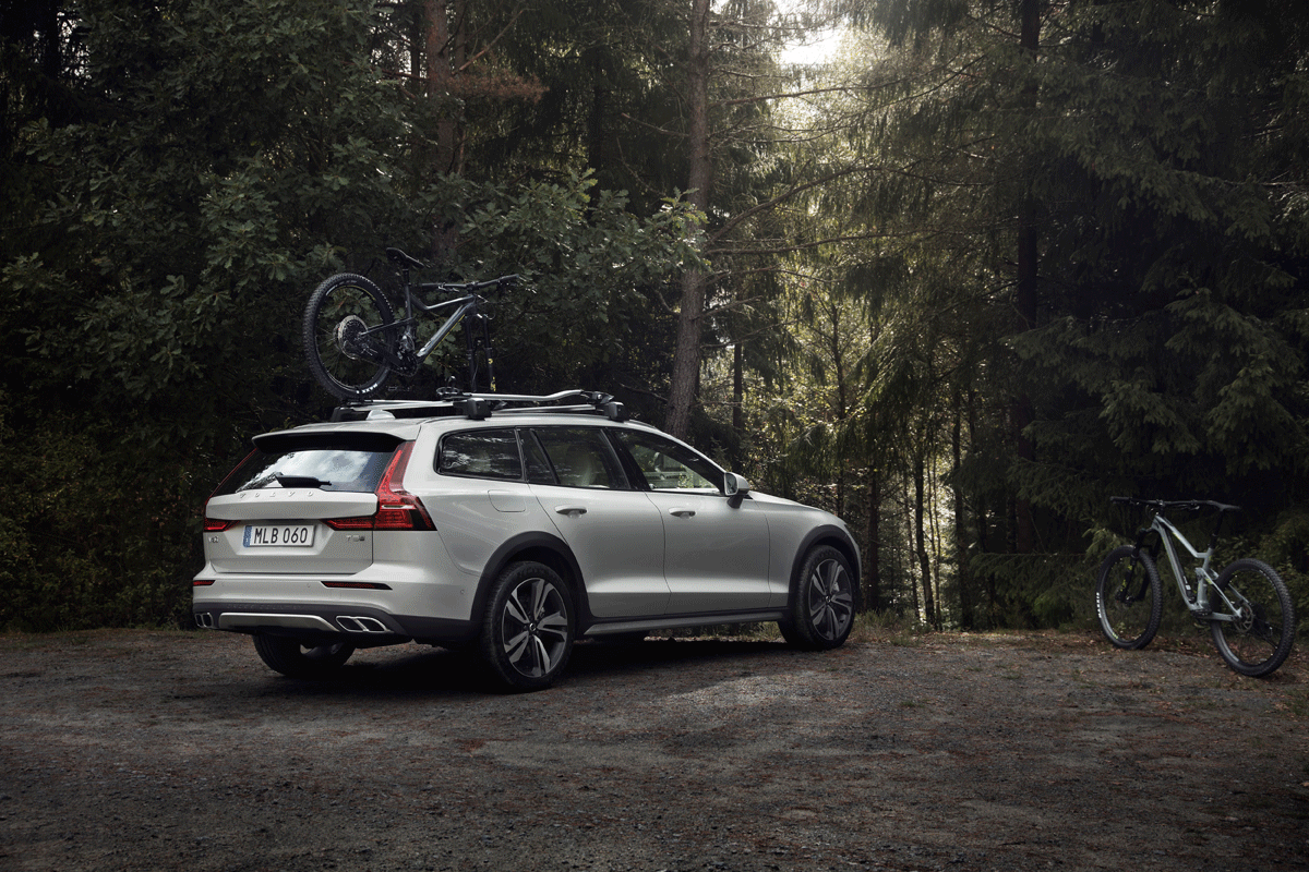 VOLVO V60 Cross Country