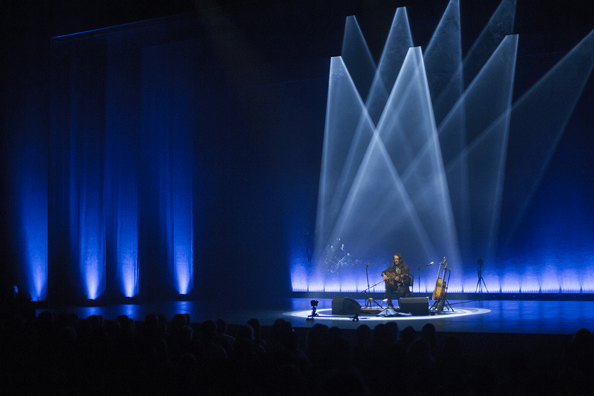 Estas Tonne