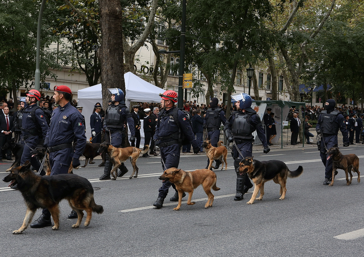 maior desfile militar desde sempre em Portugal