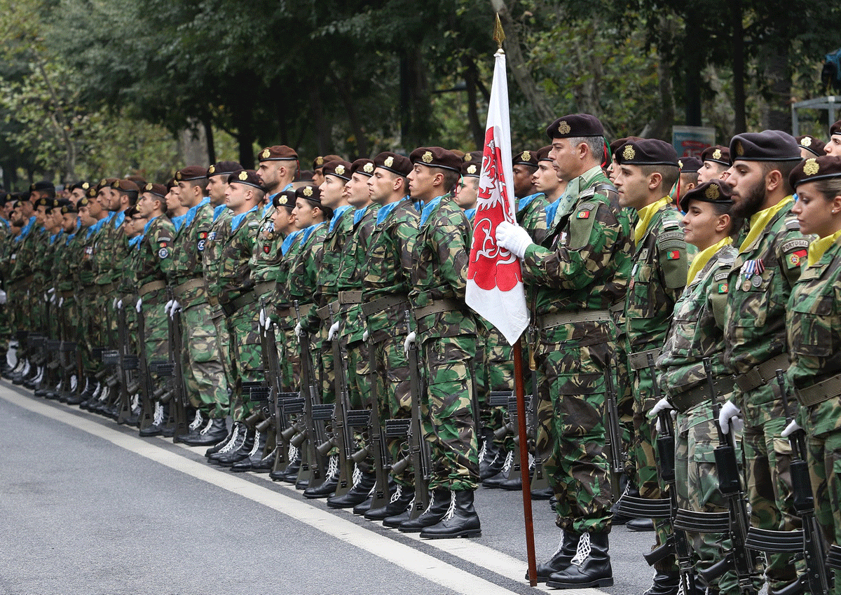 maior desfile militar desde sempre em Portugal