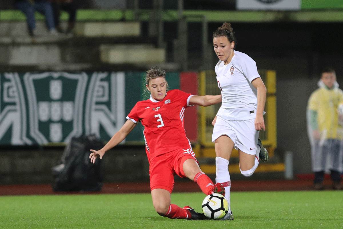 Seleção Portuguesa feminina de futebol