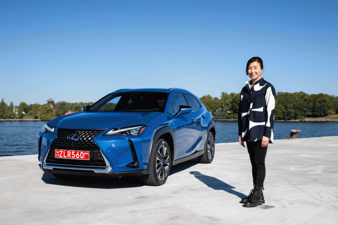 LEXUS UX