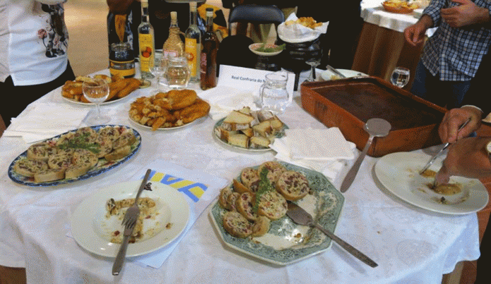 3193bd_f4287b2edeb246e3a34ad9d318034e52~mv2 Confrarias Gastronómicas