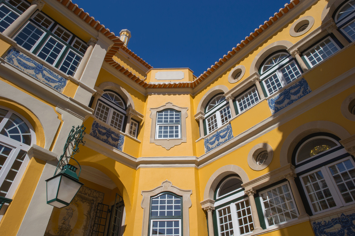 Palacete dos Condes de Monte Real