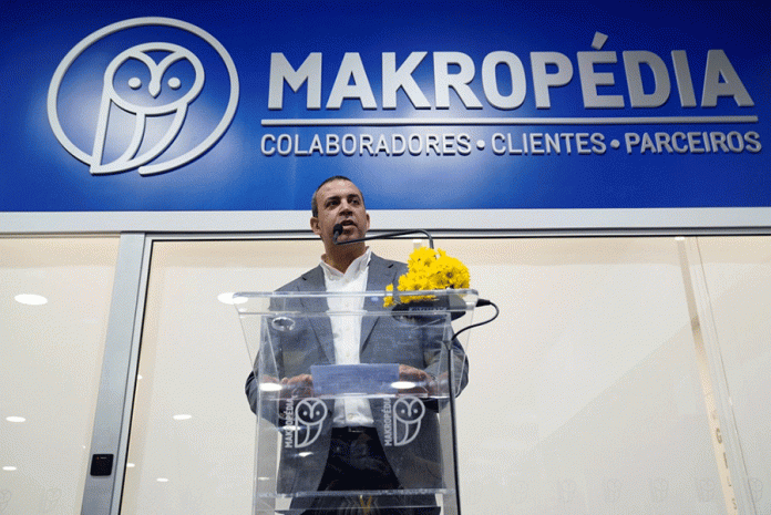 Makro
