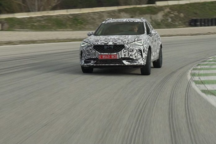 Dois pilotos de competição para o CUPRA Formentor