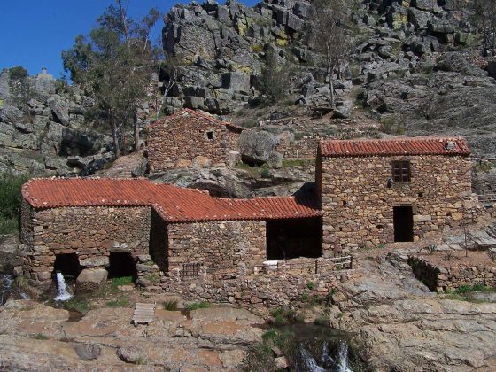 Pequenas casas t&iacute;picas