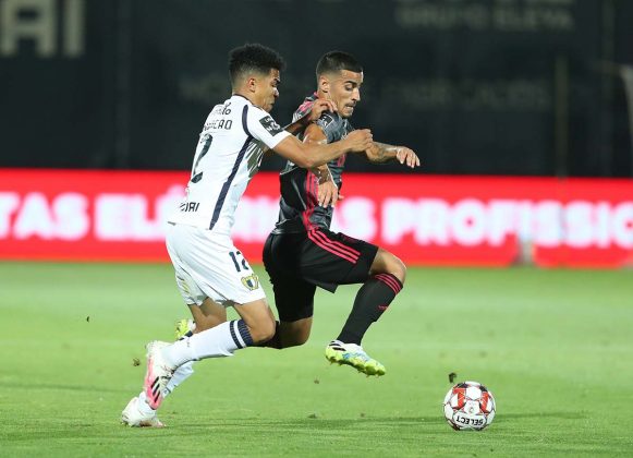 I liga de futebol - &reg;DR
