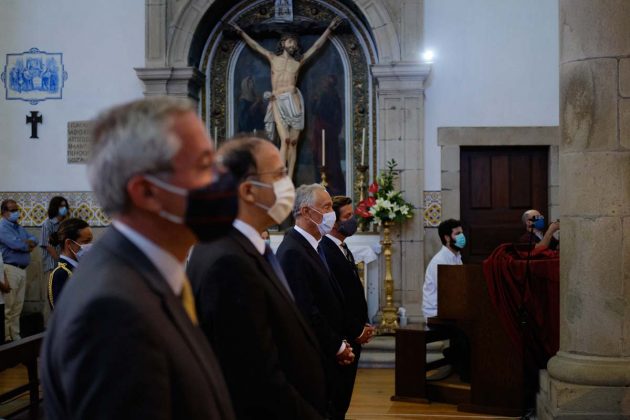 Cerim&oacute;nia religiosa