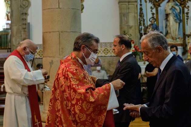 Cerim&oacute;nia religiosa