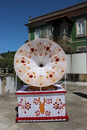 M&uacute;sica sai &agrave; rua