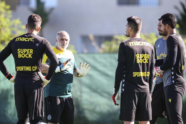 Treino dos guarda-redes
