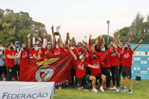 Nacionais de Clubes Benfica e Sporting campe&otilde;es