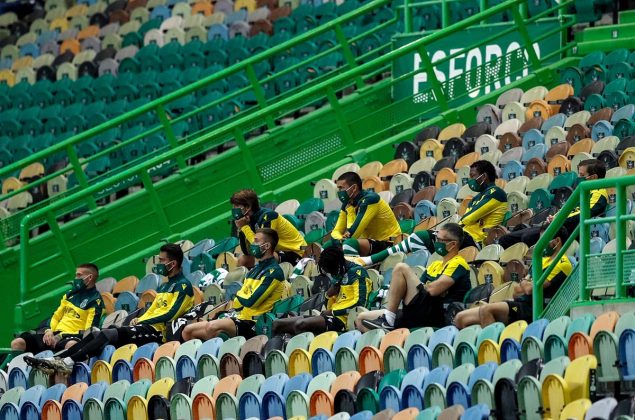 Le&otilde;es
