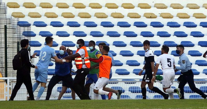 Confus&atilde;o no futebol