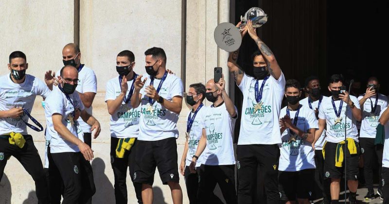Campe&otilde;es Europeus de Futsal recebidos em Lisboa