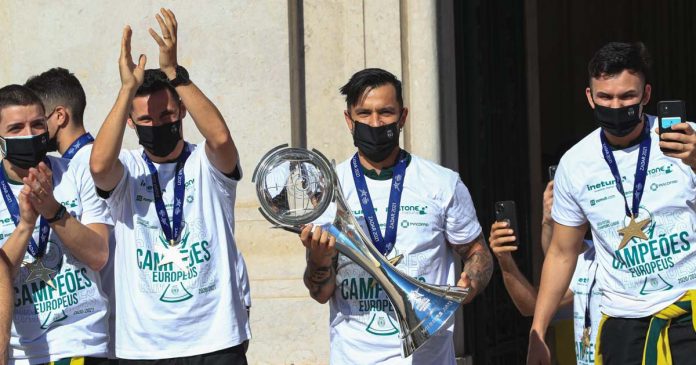 Sporting_Futsal_A72I7467-2 Campeões Europeus de Futsal recebidos em Lisboa