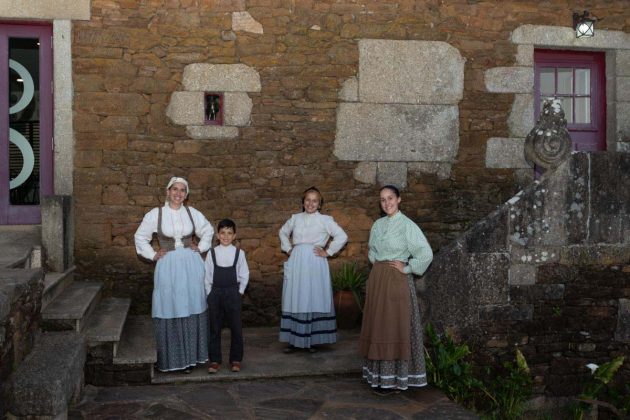 Grupo Folcl&oacute;rico de Nespereira