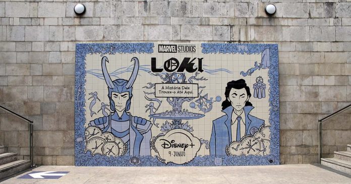 Loki 2bf6dada5092d70d7bb75b64854372b8 s Loki em painel de azulejo português