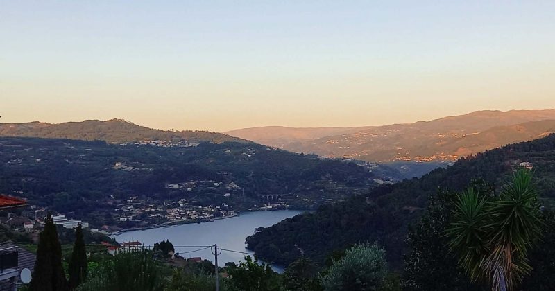 p&ocirc;r do sol