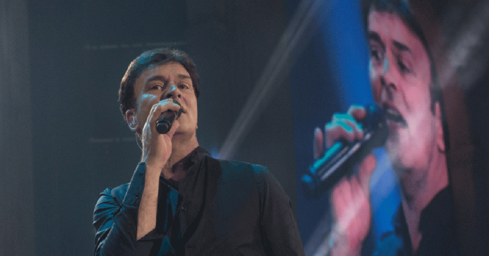 Tony Carreira no Salão Preto e Prata