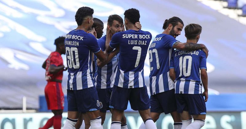Porto vence o Lyon