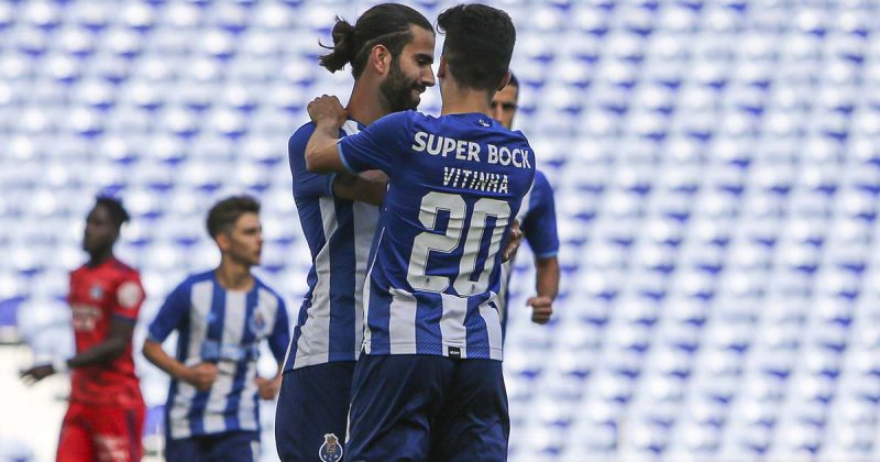 Porto vence o Lyon