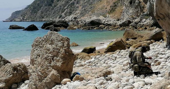 Mergulhadores da Marinha inativaram engenho