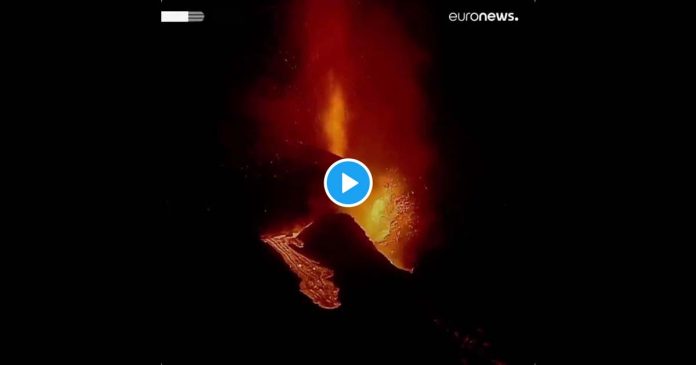 Vulcão em La Palma e lava