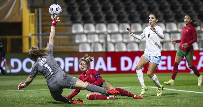 Sele&ccedil;&atilde;o portuguesa de futebol feminino