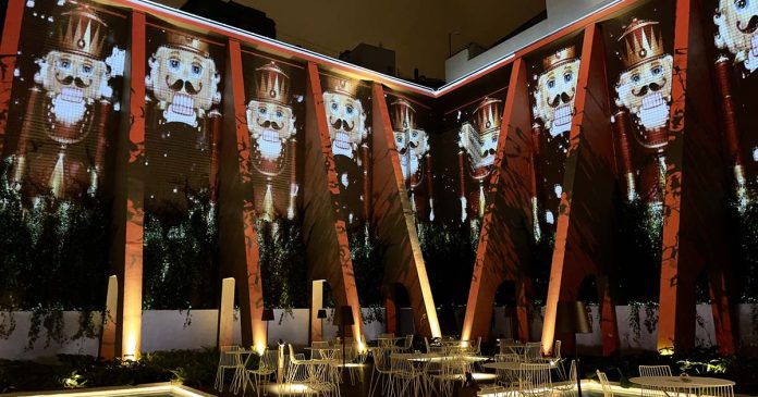 Lumen Hotel com vídeo mapping