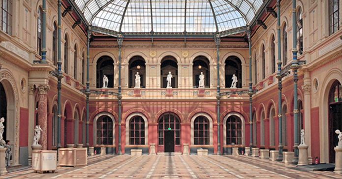 Givenchy com Beaux Arts de Paris