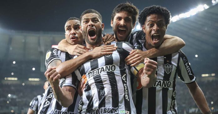 Hulk comemorando gol s Atlético é o campeão brasileiro