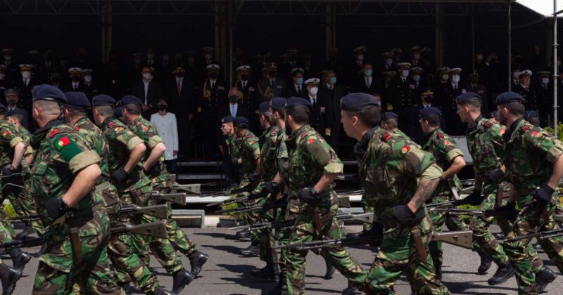 Fuzileiros com Medalha de Valor Militar
