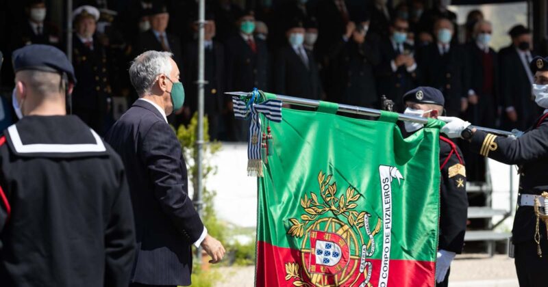 Fuzileiros com Medalha de Valor Militar