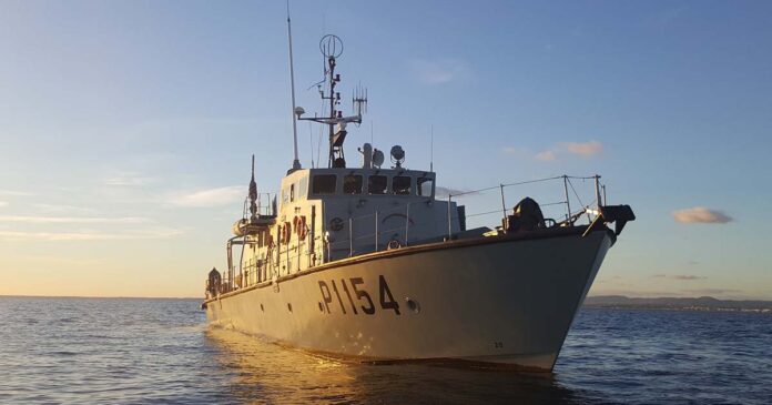 NRP Hidra s resgate de tripulante de veleiro