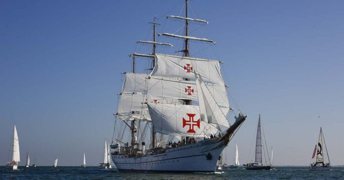 Navio-Escola Sagres 023(1) ss