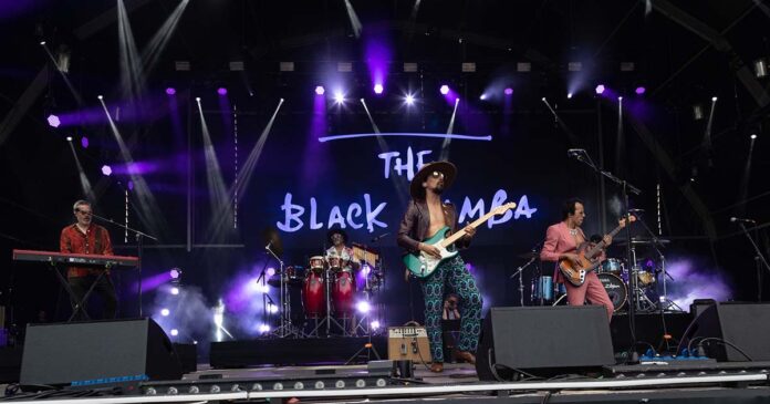 The_Black_Mamba_©_Armando_Saldanha_A72I0783 s Black Mamba no Rock in Rio