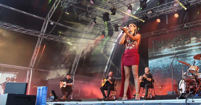 fado no Sol da Caparica