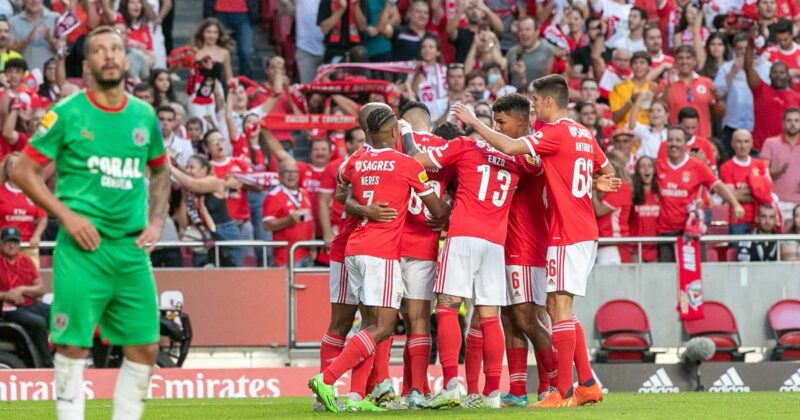 Benfica goleou o Mar&iacute;timo