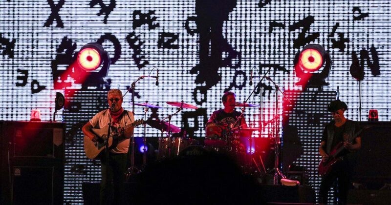 Xutos em concerto in&eacute;dito