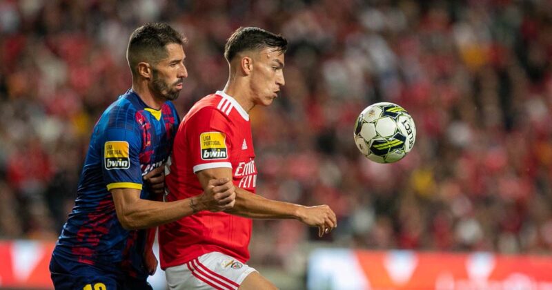 Benfica-goleia-Chaves